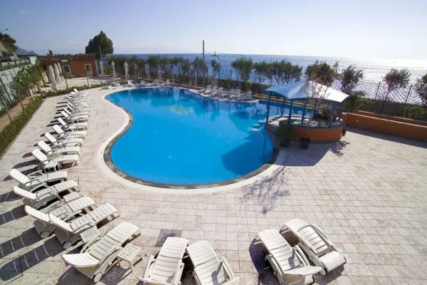 Italie ↬ Villa Bianca Resort