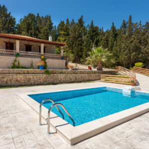 Liuba Houses