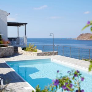 Eleia Seafront Villas