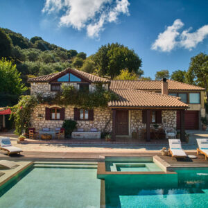 Wild Oak Estate Villa