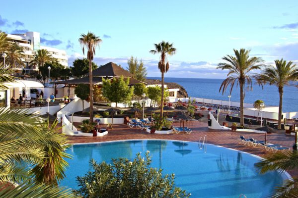 Spanje ↬ Sandos Papagayo Beach Resort