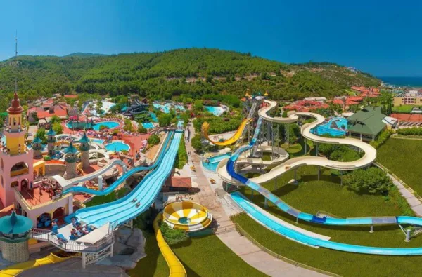 Aqua Fantasy & Spa & Aquapark