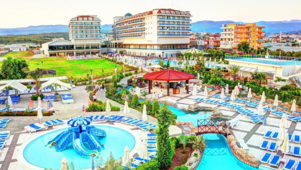 Kahya Resort & Aqua