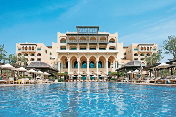 Shangri La Qaryat Al Beri