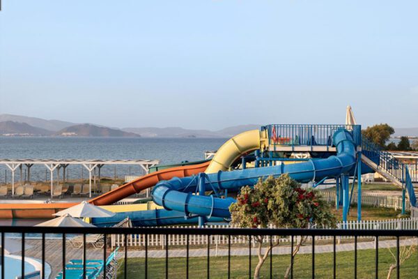 White Olive Marine Aquapark - Afbeelding 5