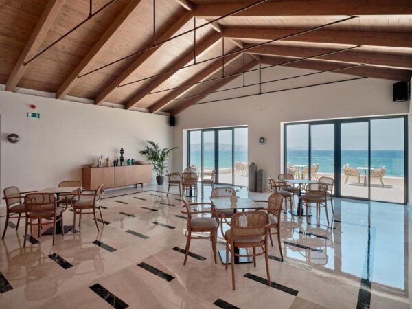 Oros Luxury Beach Resort - Afbeelding 3