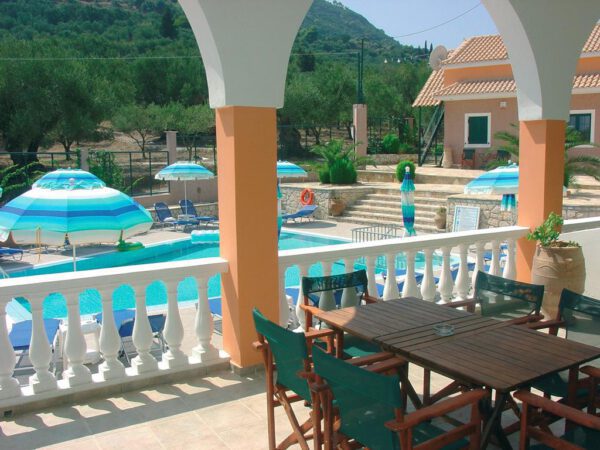 Rentaki Villas - Afbeelding 3