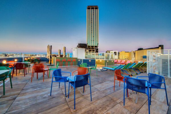 Ikyk Hotel