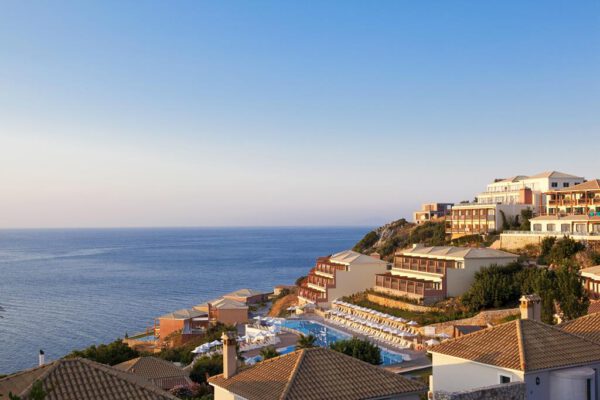 Louis Apostolata Resort and Spa - Afbeelding 2